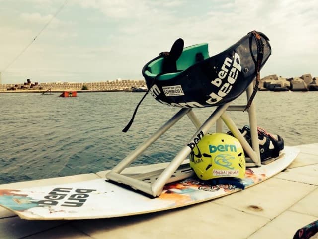 Silla acuática para kitesurf adaptado